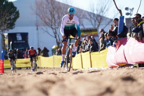Un domingo para la historia: El barro corona a los nuevos reyes del ciclocross.